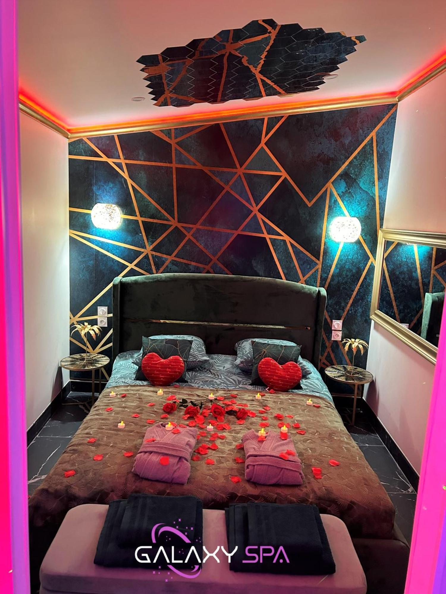 Galaxy Spa - Suite Jupiter Jacuzzi Privatif Champigneulles Exteriör bild